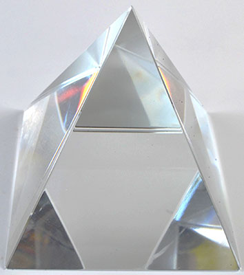 (image for) 10cm Crystal pyramid